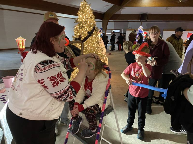 Photos: An Evening with Santa comes to First Christian Church in Morris